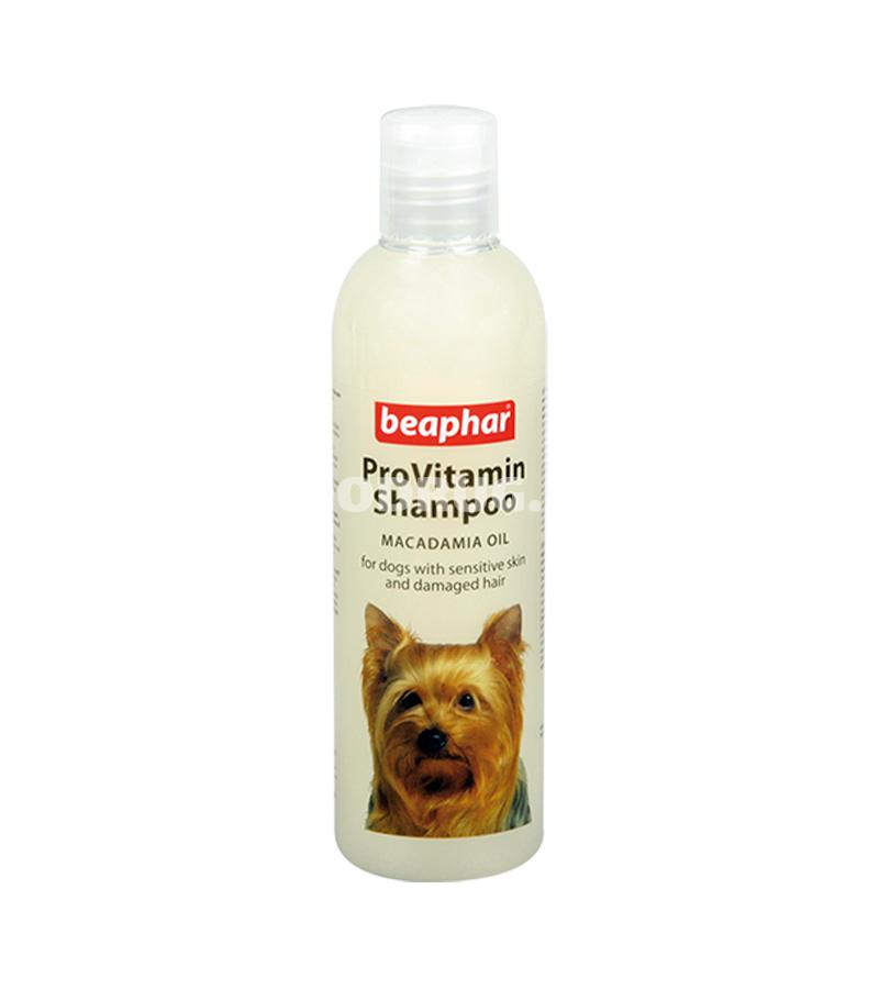 Шампунь Beaphar Pro Vitamin Macadamia Oil  для собак с чувствительной кожей 250 мл.