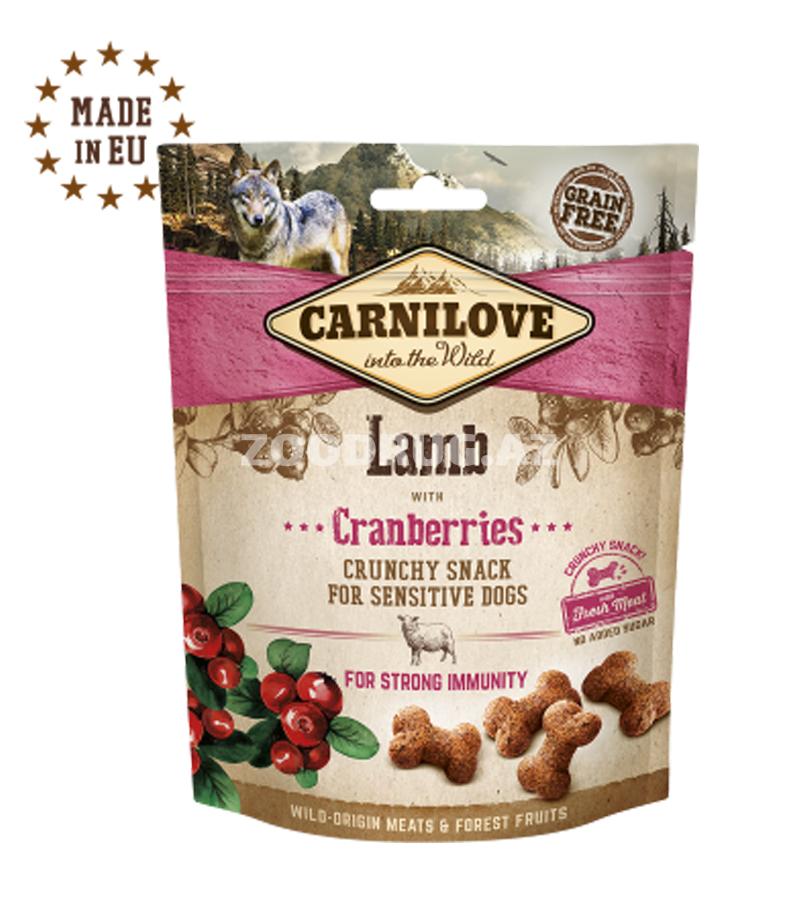 Лакомство для собак Carnilove Dog Crunchy Lamb with Cranberries Лакомство с нежным мясом ягнёнка и клюквой создано специально для собак с чувствительным желудком. 200 гр.